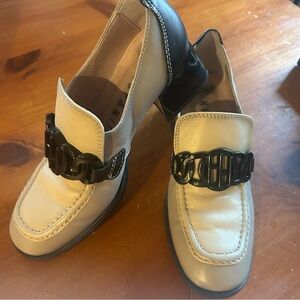 Hispanitas Charlize Leather Loafers EU 36 Gray Taupe & Black Chain Detail Spain